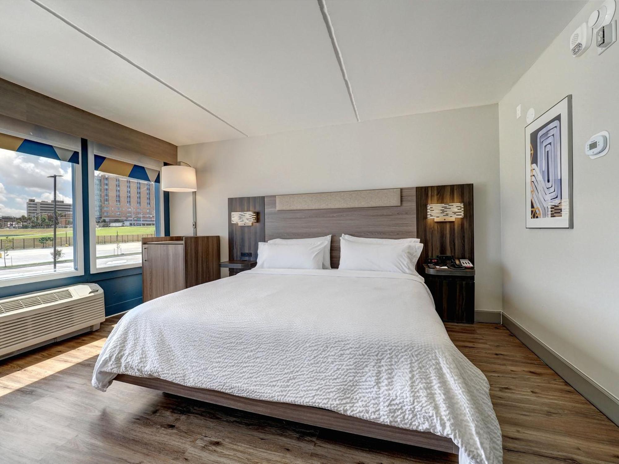Holiday Inn Express Corpus Christi - Beachfront By Ihg 外观 照片