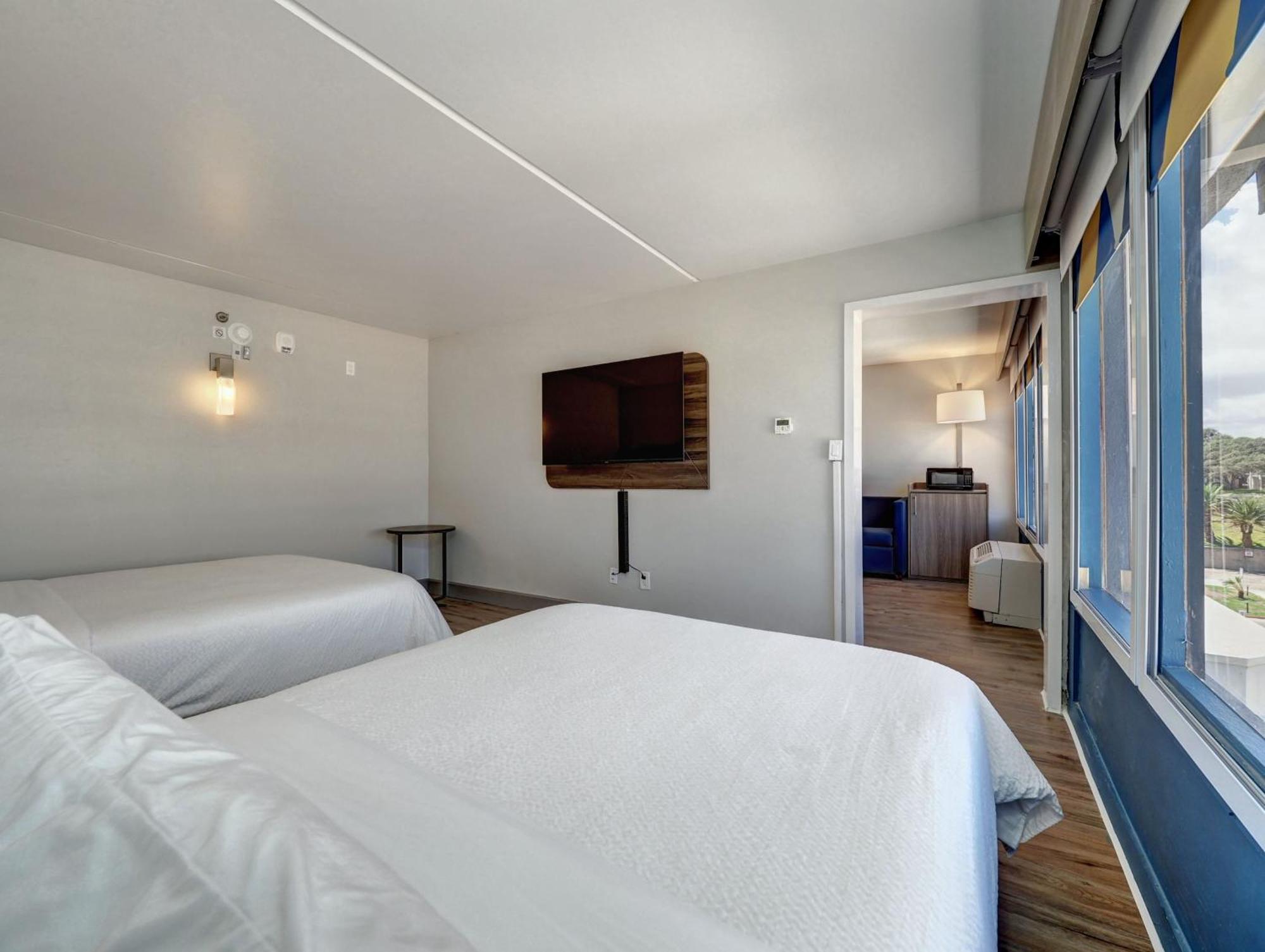 Holiday Inn Express Corpus Christi - Beachfront By Ihg 外观 照片