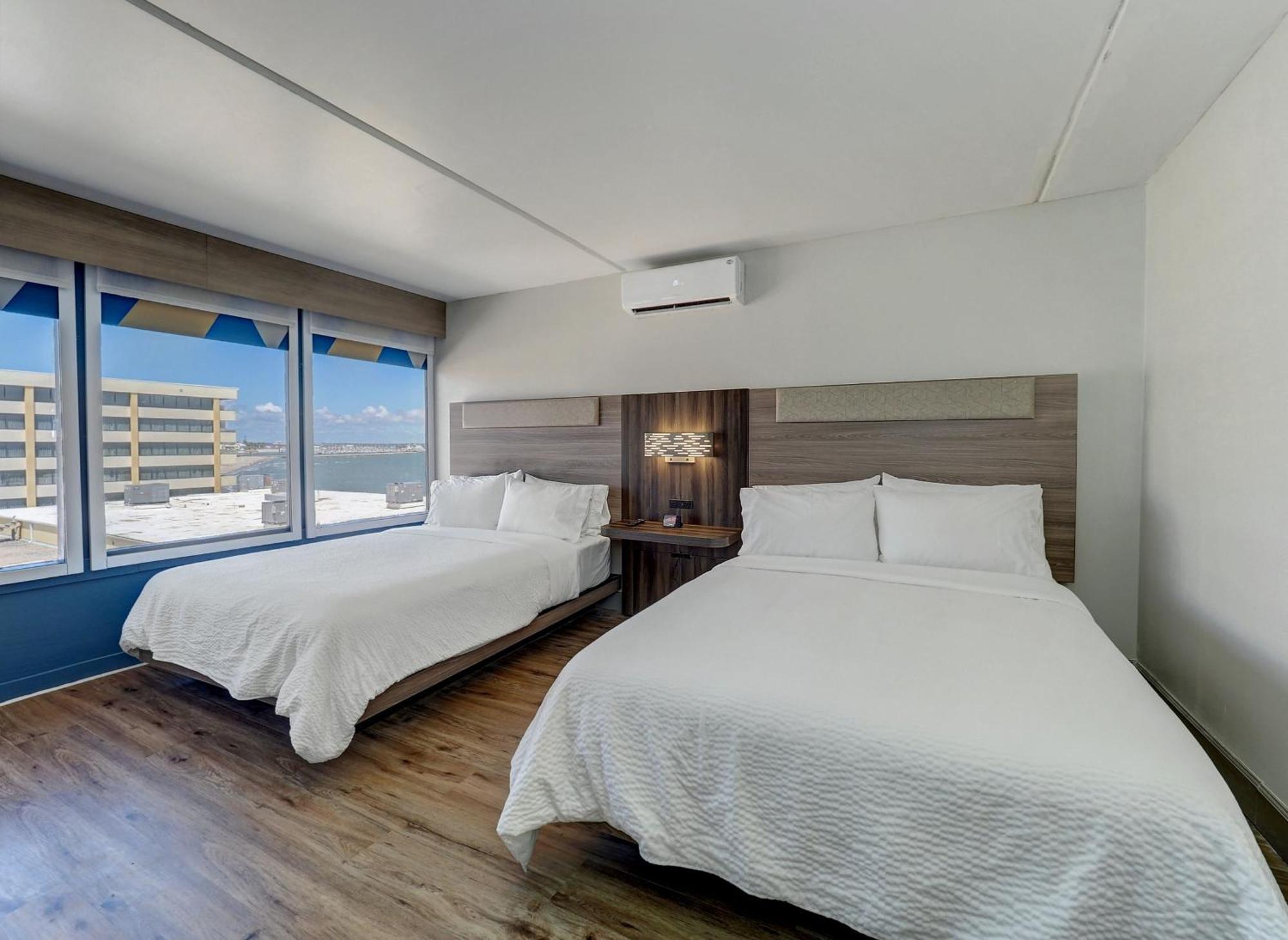 Holiday Inn Express Corpus Christi - Beachfront By Ihg 外观 照片