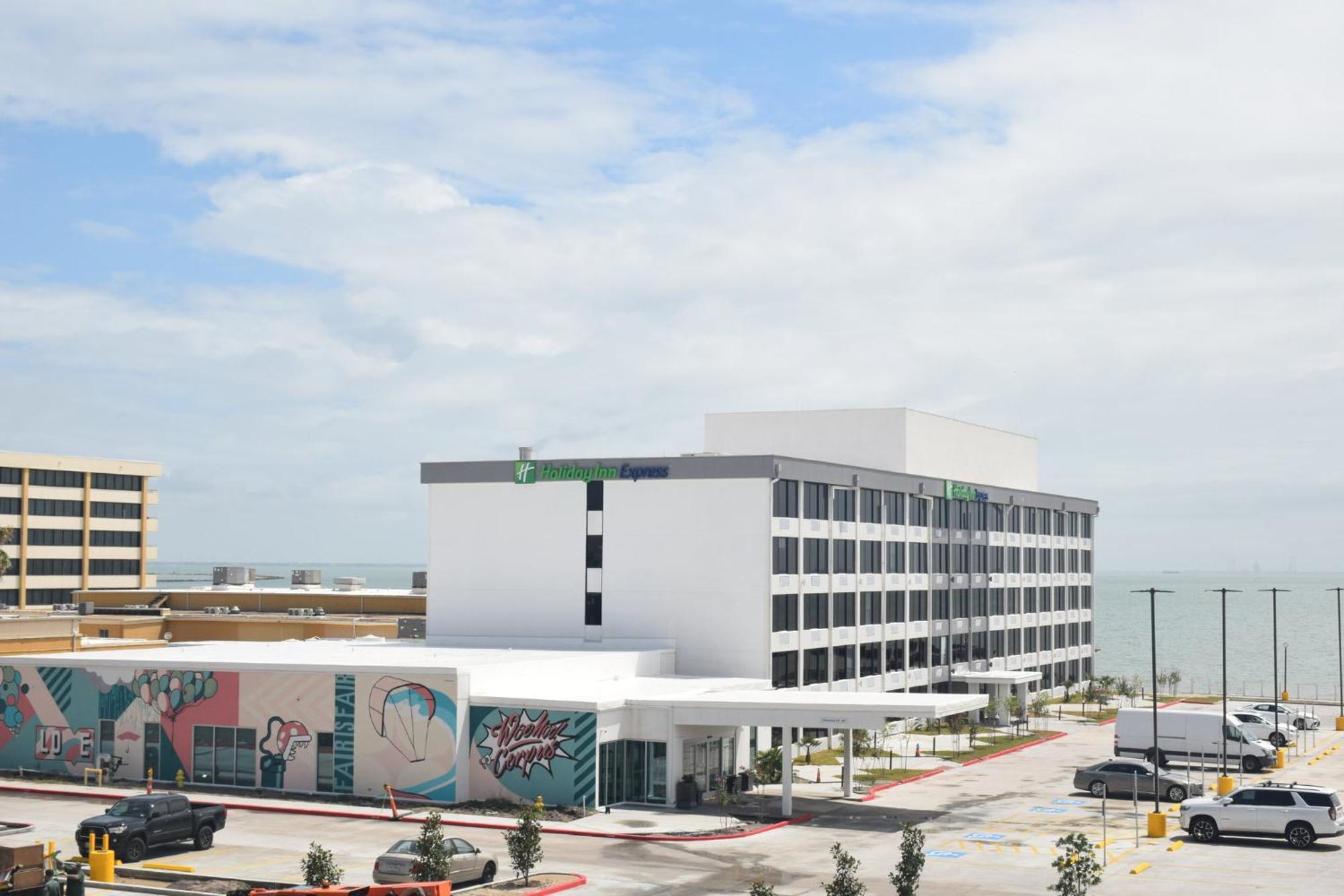 Holiday Inn Express Corpus Christi - Beachfront By Ihg 外观 照片
